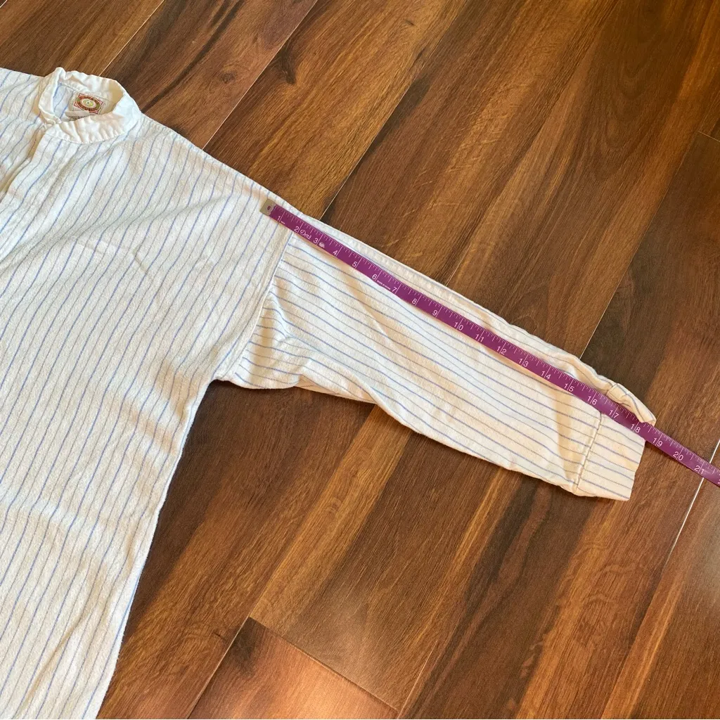 VTG Banana Republic Dobby Flannel Striped Night Shirt Made in England - Image 4
