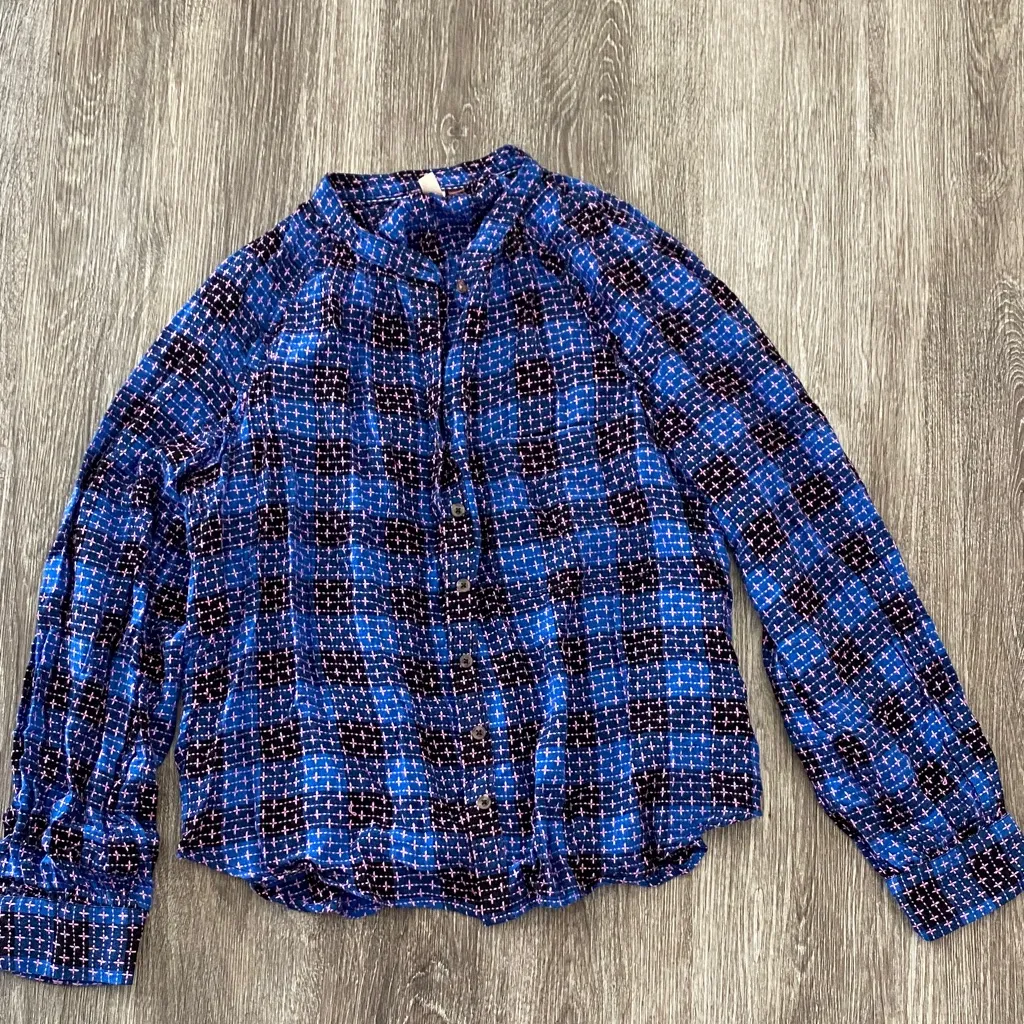 Anthropologie Pilcro long sleeve button down western shirt top blue pink XL - Image 2