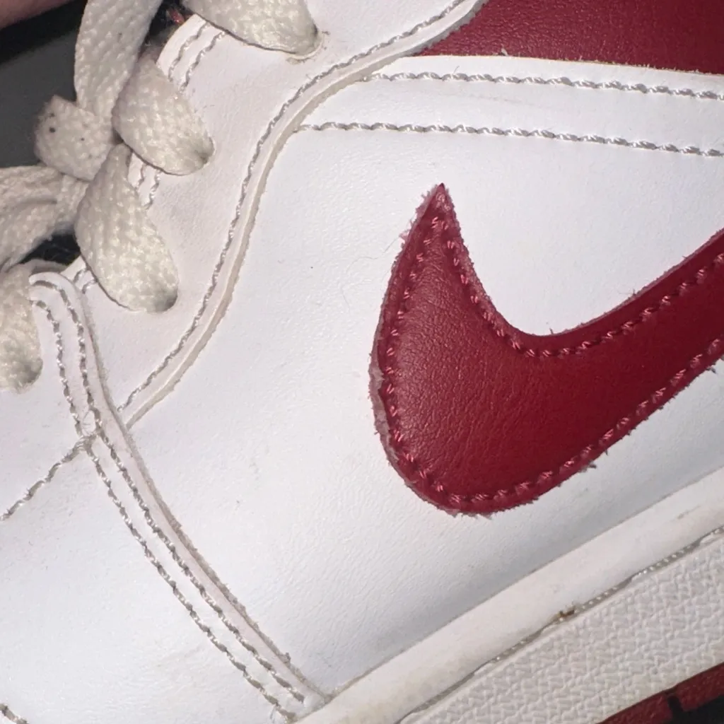 Nike Jordan Mids// White Pomegranate (very pre loved) - Image 7