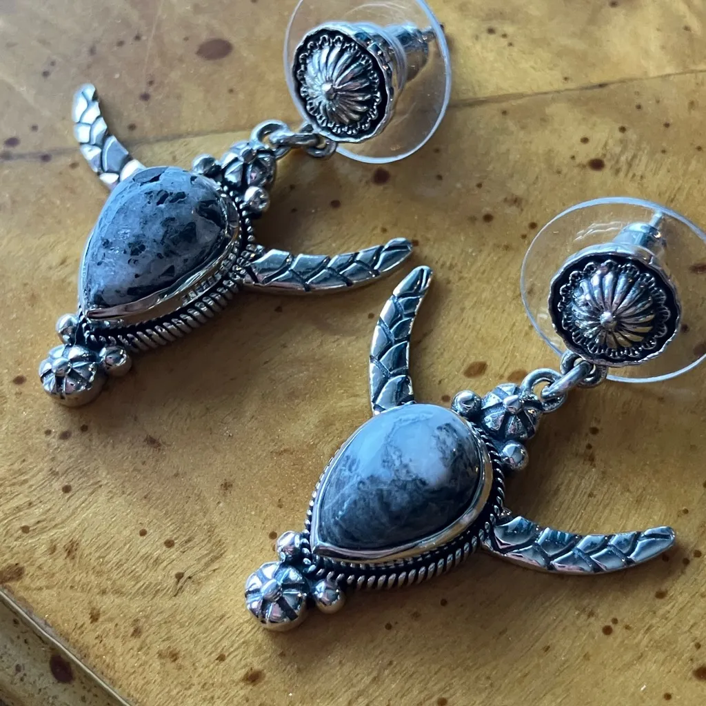 White Buffalo Turquoise Sterling Silver Horn Earrings - Image 2