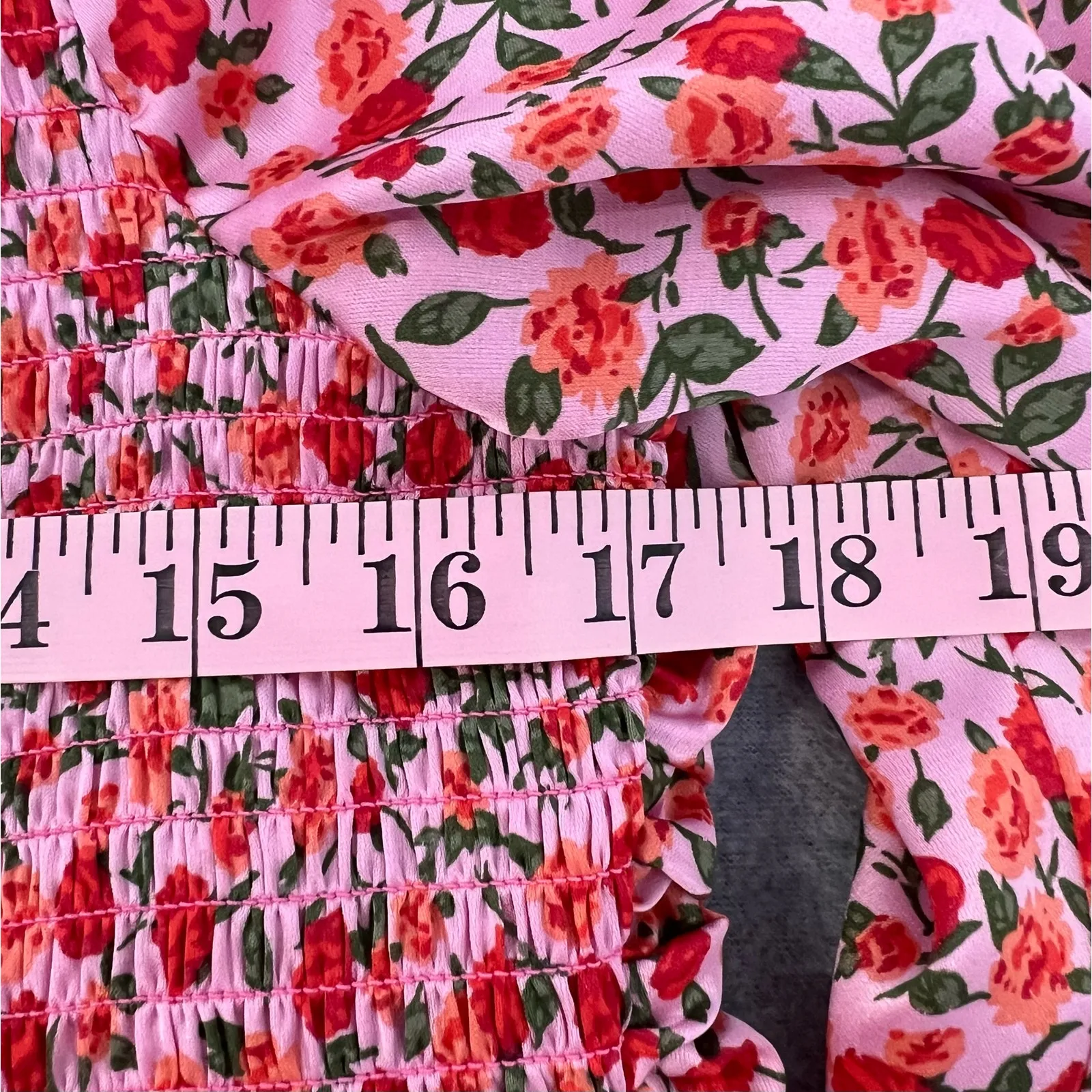 Wayf Avra Short Puff Sleeves Crop Top Red Pink Floral Smocked Ruffle Peplum XL - Image 12