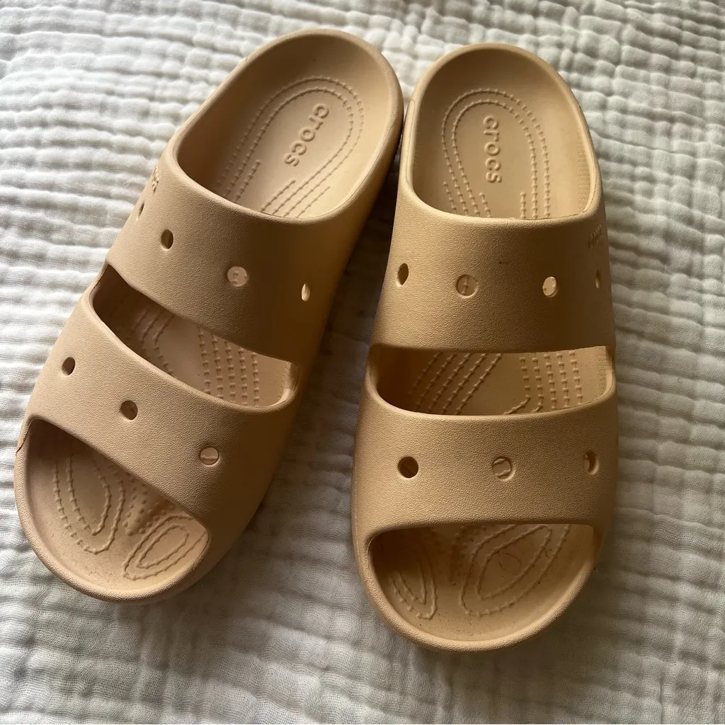 CROCS Classic Sandal bone color Women’s‎ SIZE 11 new - Image 4