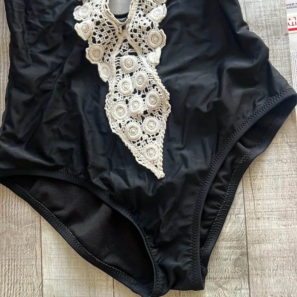 Chic Black Halter Swimsuit with Crochet Detail - Image 2