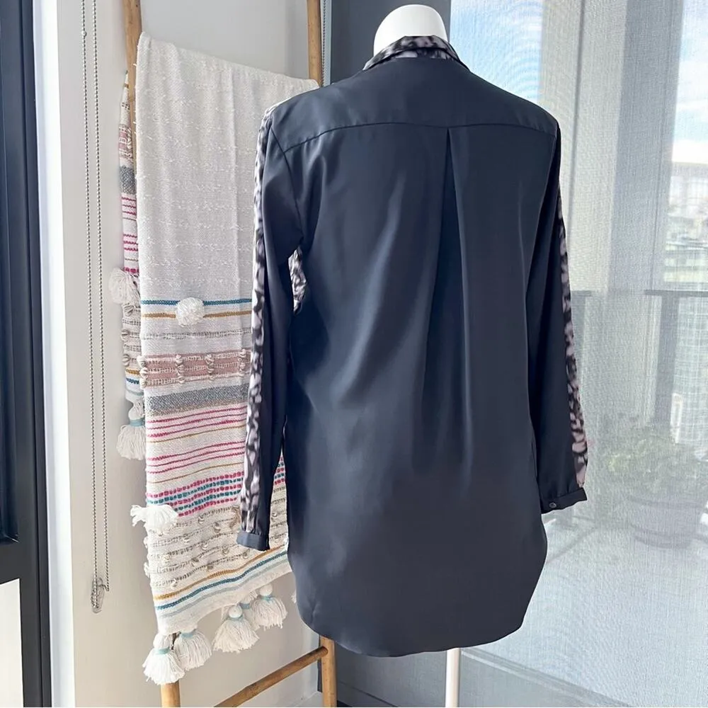 Glowe Side Hustle Dark Leopard Long Sleeves Button Down Shirt Women’s Small - Image 5