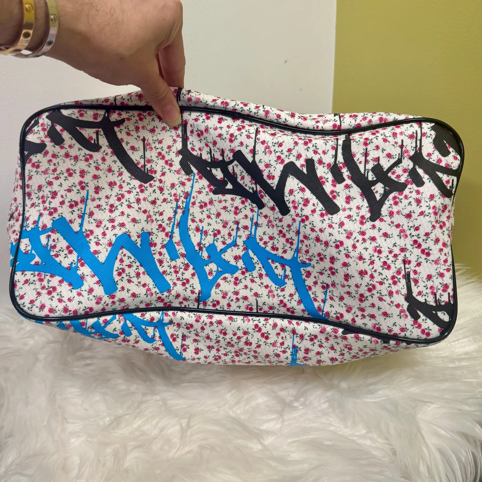 L.A.M.B. Gwen Stefani Y2K VTG Ditzy Floral Graffiti Hobo Grandvale Handbag - Image 5
