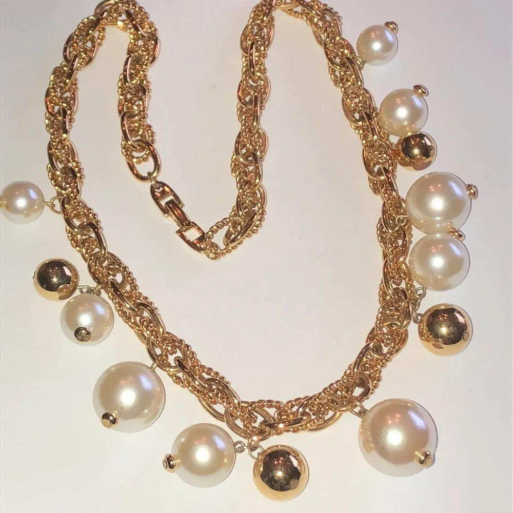 Napier Vintage Gold Tone Faux Pearl Dangling Ball Necklace - Image 3