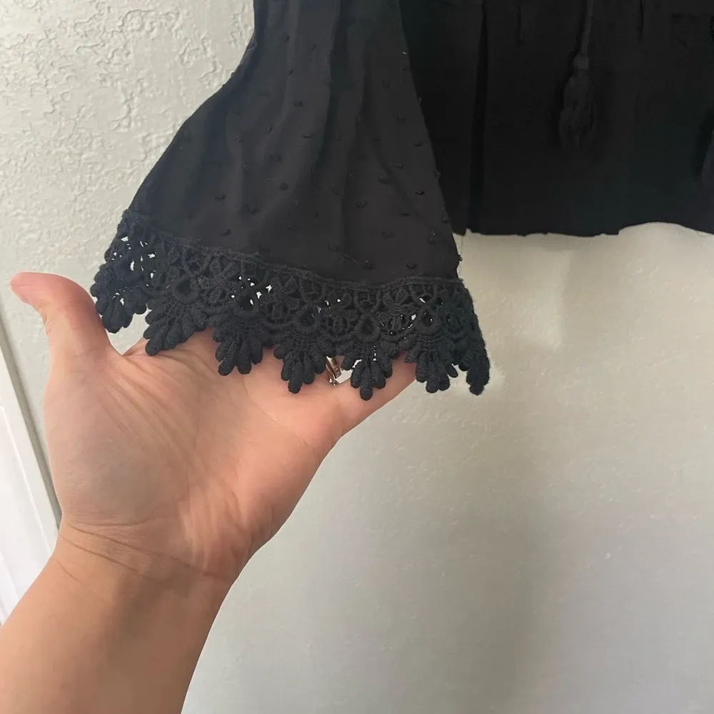 Xhilaration black peasant top - Image 4