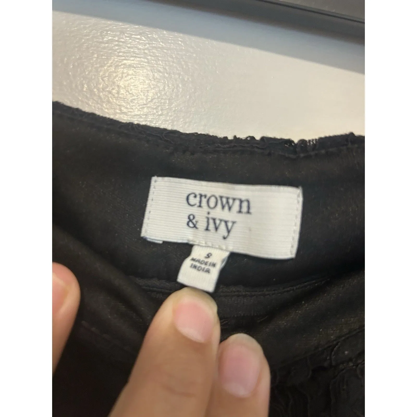 Crown & Ivy Pants Women’s Size 8 Black Lace Flat Front Tapered Leg Pockets Zip - Image 2