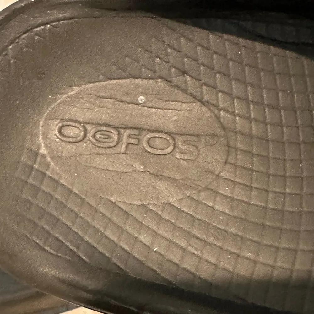 OOFOS original black sandal Unisex Men’s 5 Women’s 7 - Image 8