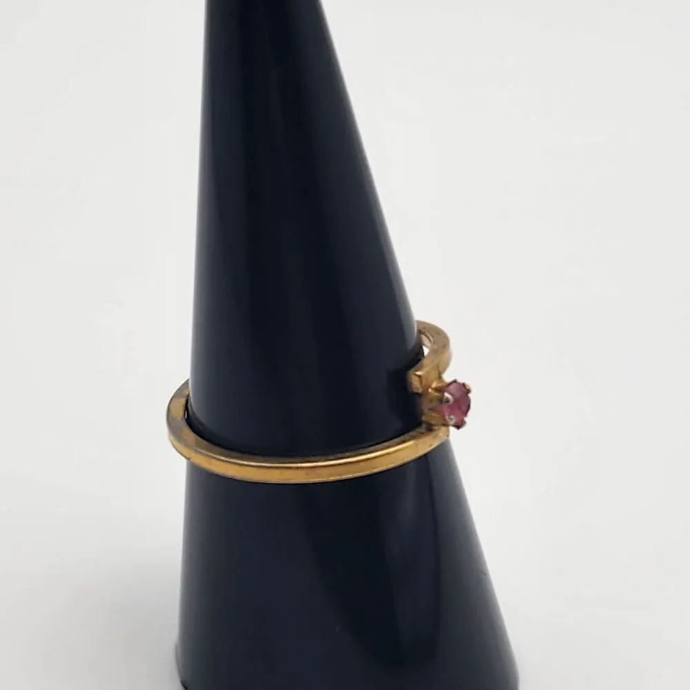 Vintage Avon Gold Tone & Pink Rhinestone Ring (8) - Image 3