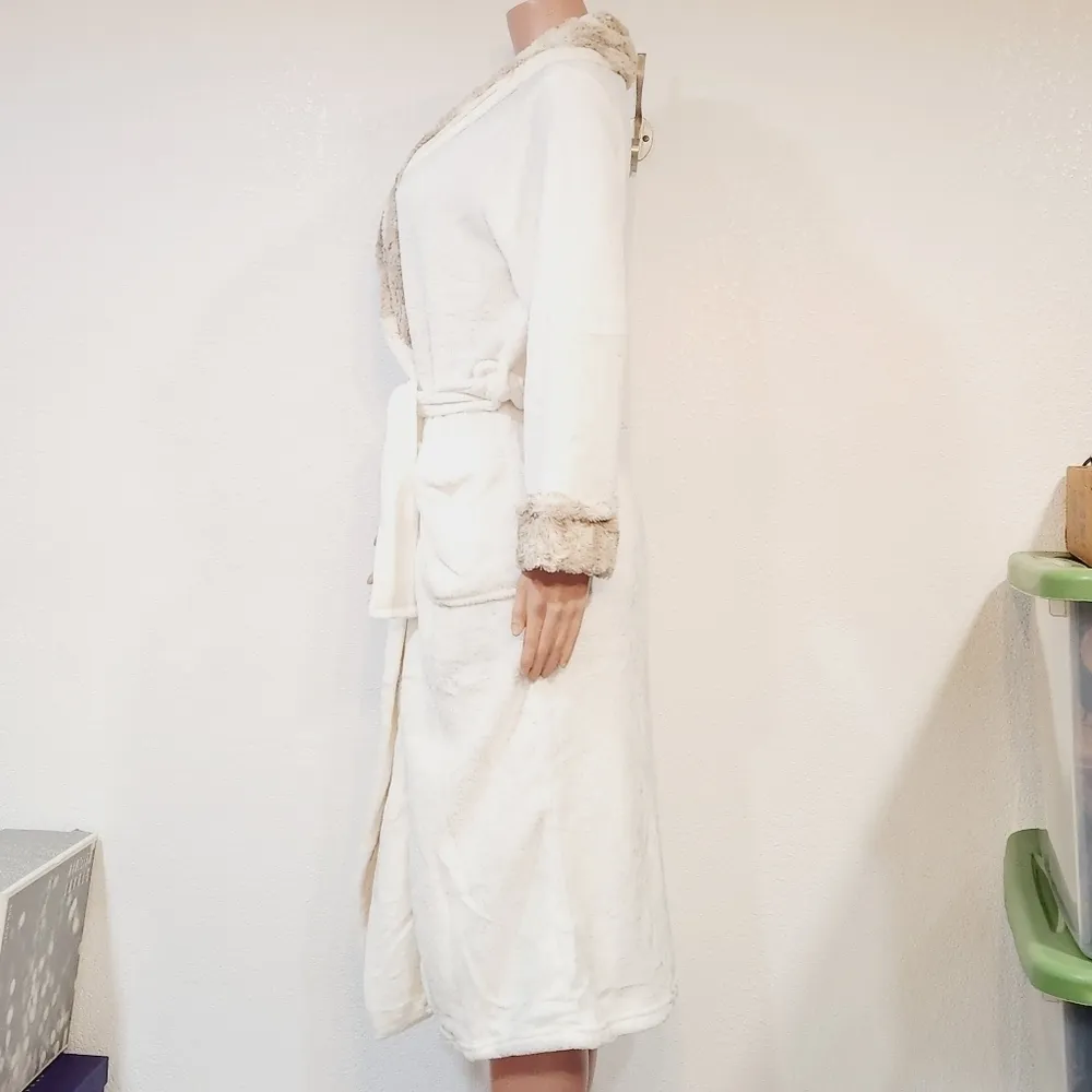 CAROLE Hochman Womens' Plush Robe Size S - Image 8