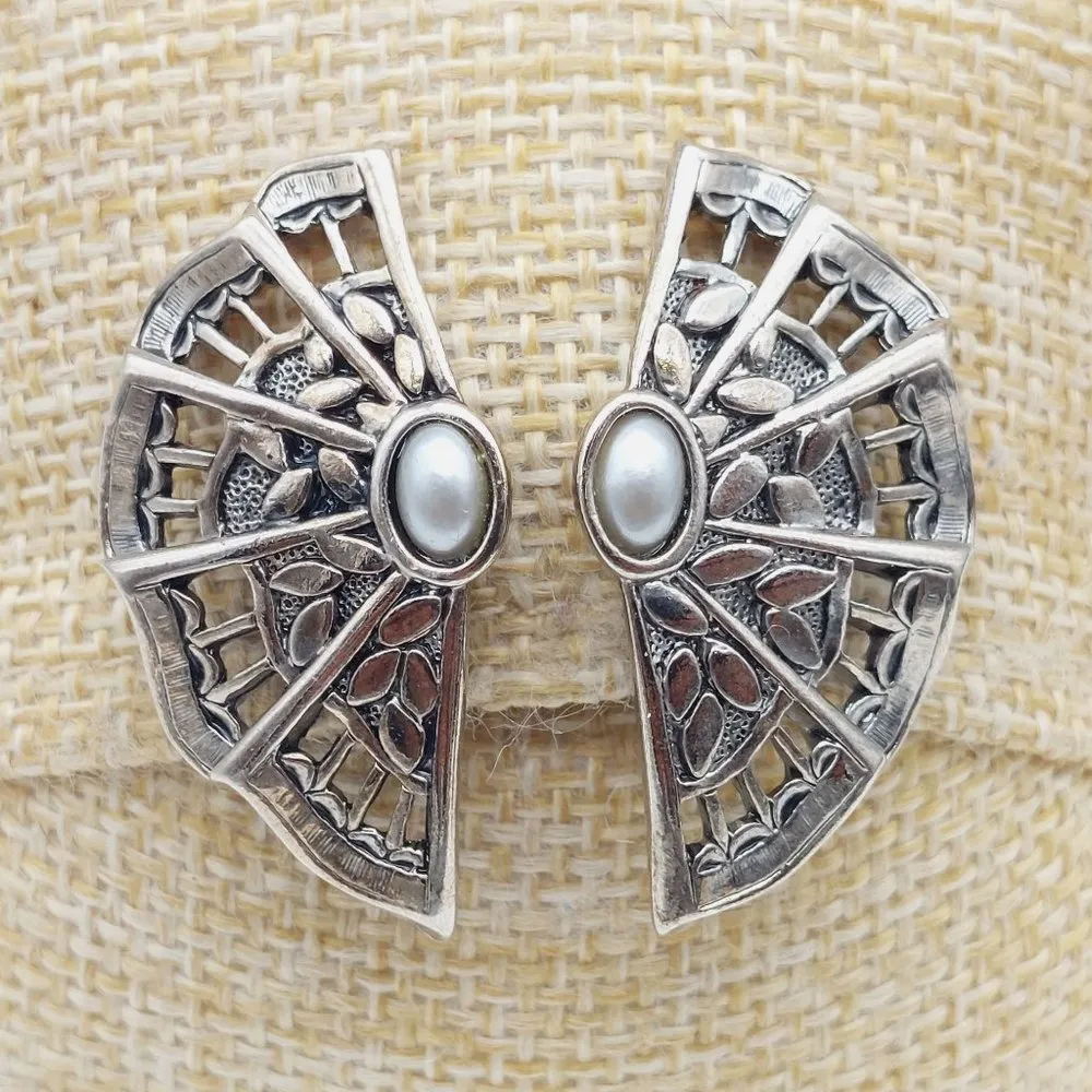 Silver Tone Gunmetal Clip On Filigree Fan Earrings Tiny Faux Pearl 1.3" - Image 2