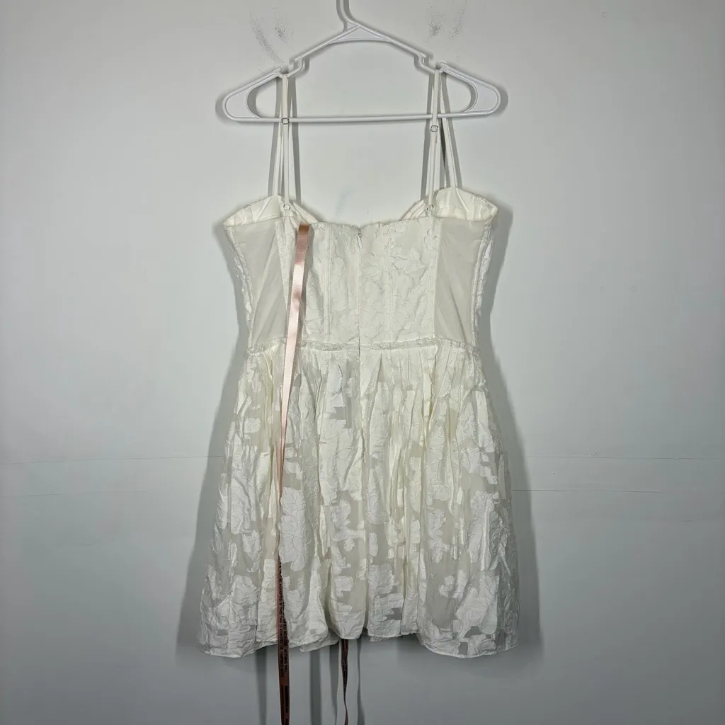 NWT House Of CB Nerissa White Jacquard Corset Mini Dress Size Large - Image 6