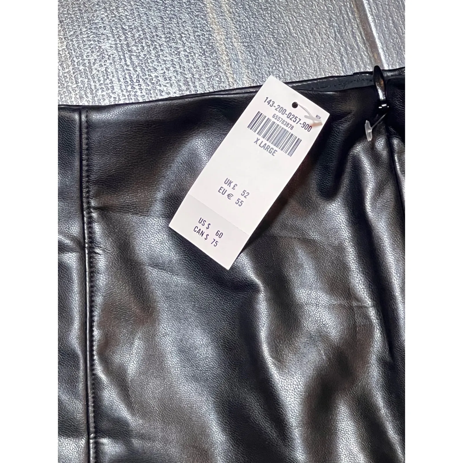 NWT Abercrombie & Fitch Faux Leather Mini Skirt Black XL Lined Shorts Grunge NYE - Image 3