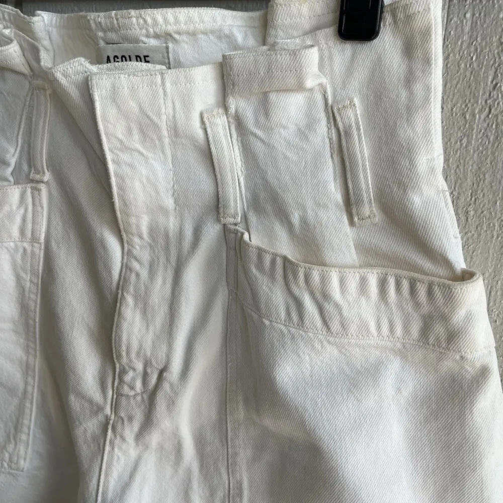 AGOLDE Celia High Waist Paperbag Cotton Cargo Shorts in Paste White Size 25 - Image 2
