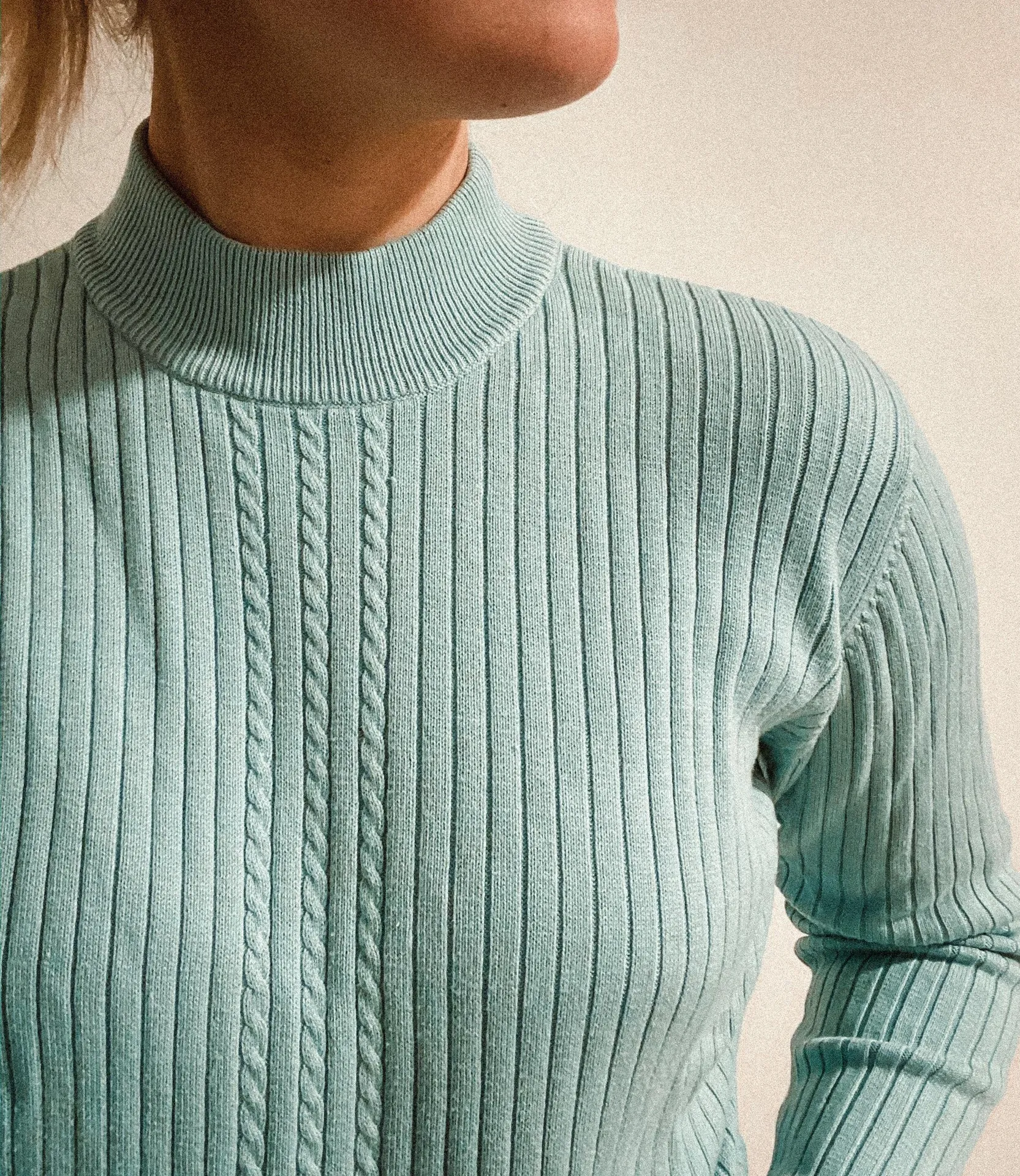 Worthington Vintage Turtleneck Sweater - Image 4
