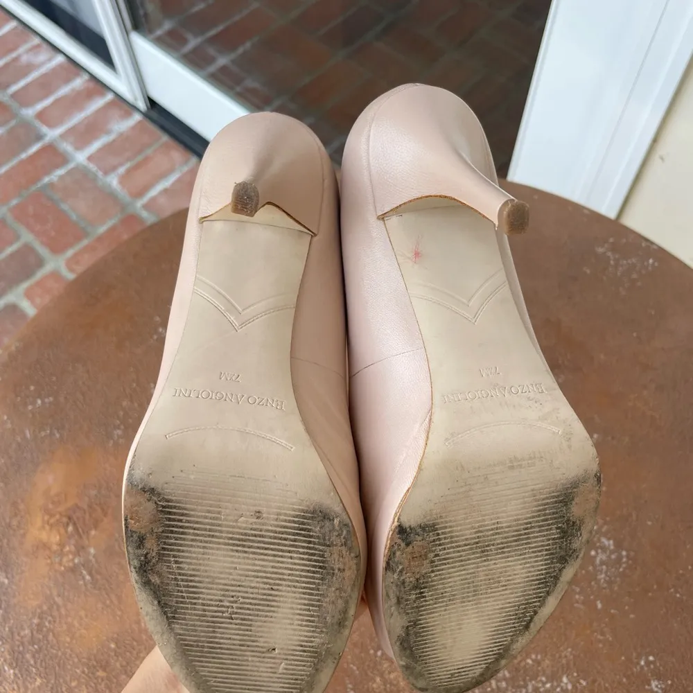 Enzo angiolini leather cream heels sz 7.5 - Image 4