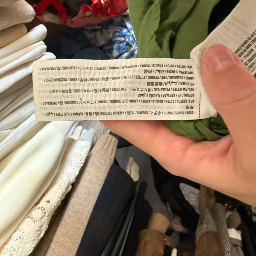 Abercrombie & Fitch Green and white floral ruffle strap smocked midi dress! - Image 9