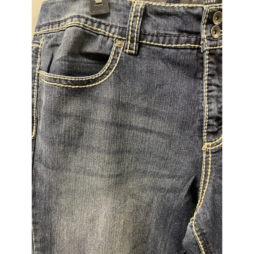 Nine West Women's Blue Capri Jeans/Pants Date night fit Size 16/33 SKU 2977 - Image 2