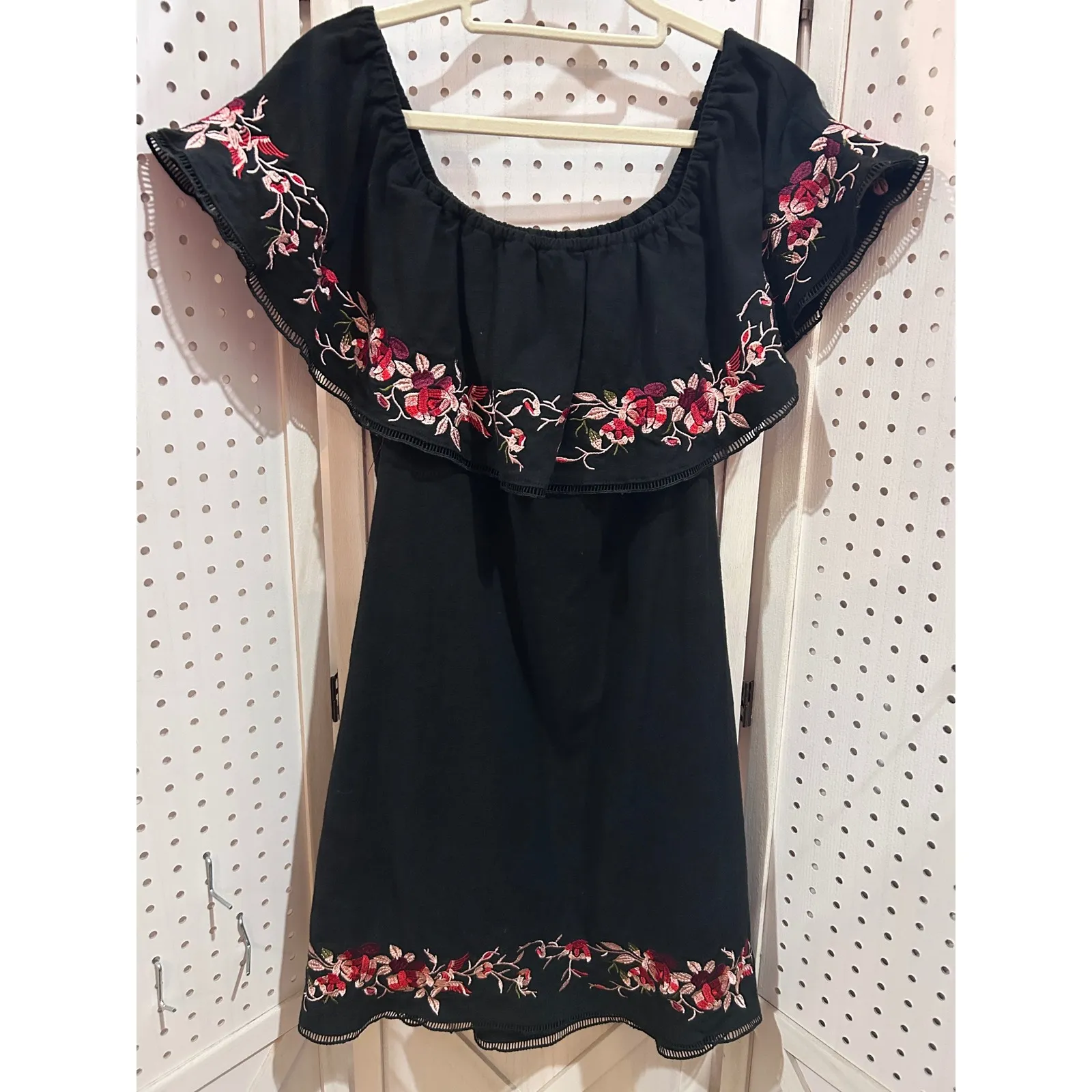 Lucy Paris Black Off Shoulder Embroidered Floral Dress Ruffle Flounce - Image 2