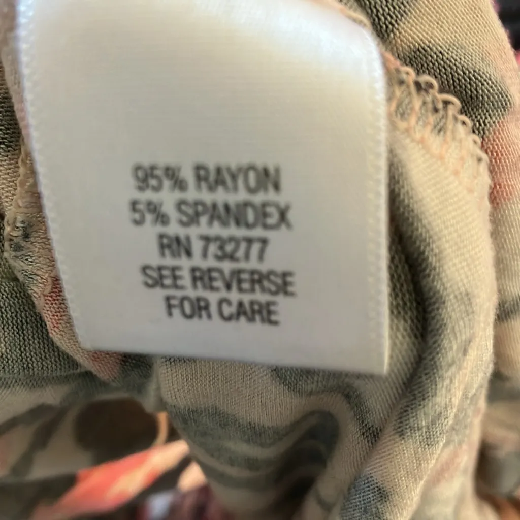 FINAL MARKDOWN Apt. 9 Petite dress with Pink and Black Floral Design petite med - Image 3