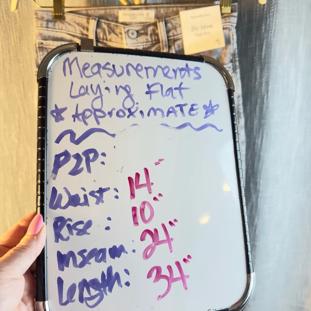 NWT Abercrombie And Fitch The Mom High Rise Jeans Acid Wash Womens size 26S/2S - Image 2