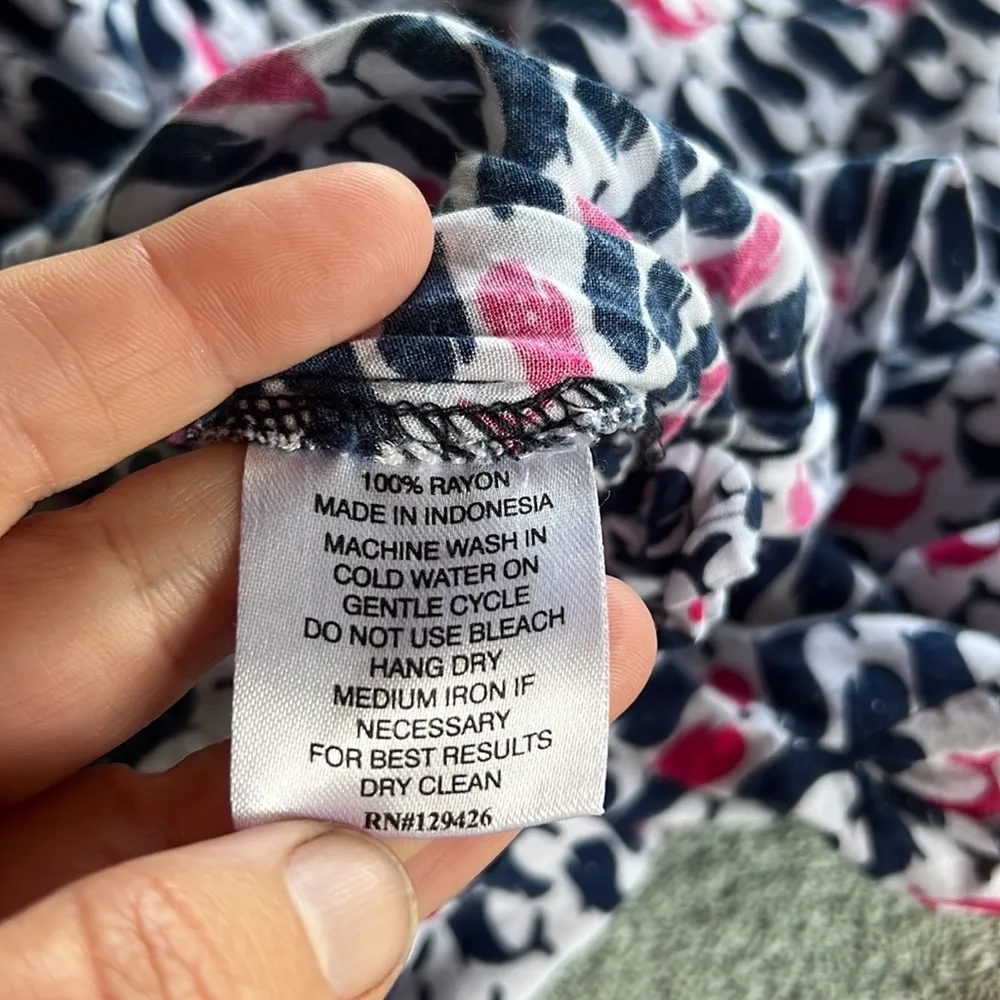 Escapada Whale Print Top - Image 10