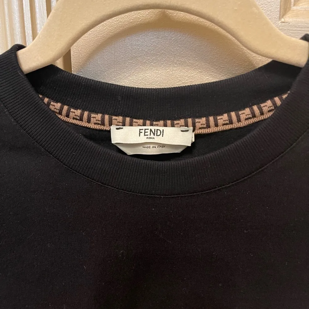 Authentic New With Tags Fendi FF Floral knitted logo tee - Image 3