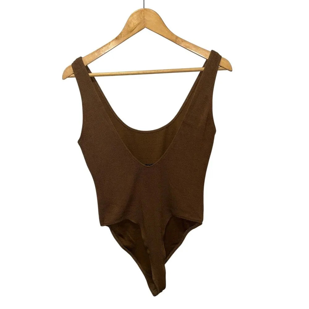 Vince Women's Low Back Bodysuit in Cottonwood Size Medium Top - Image 3