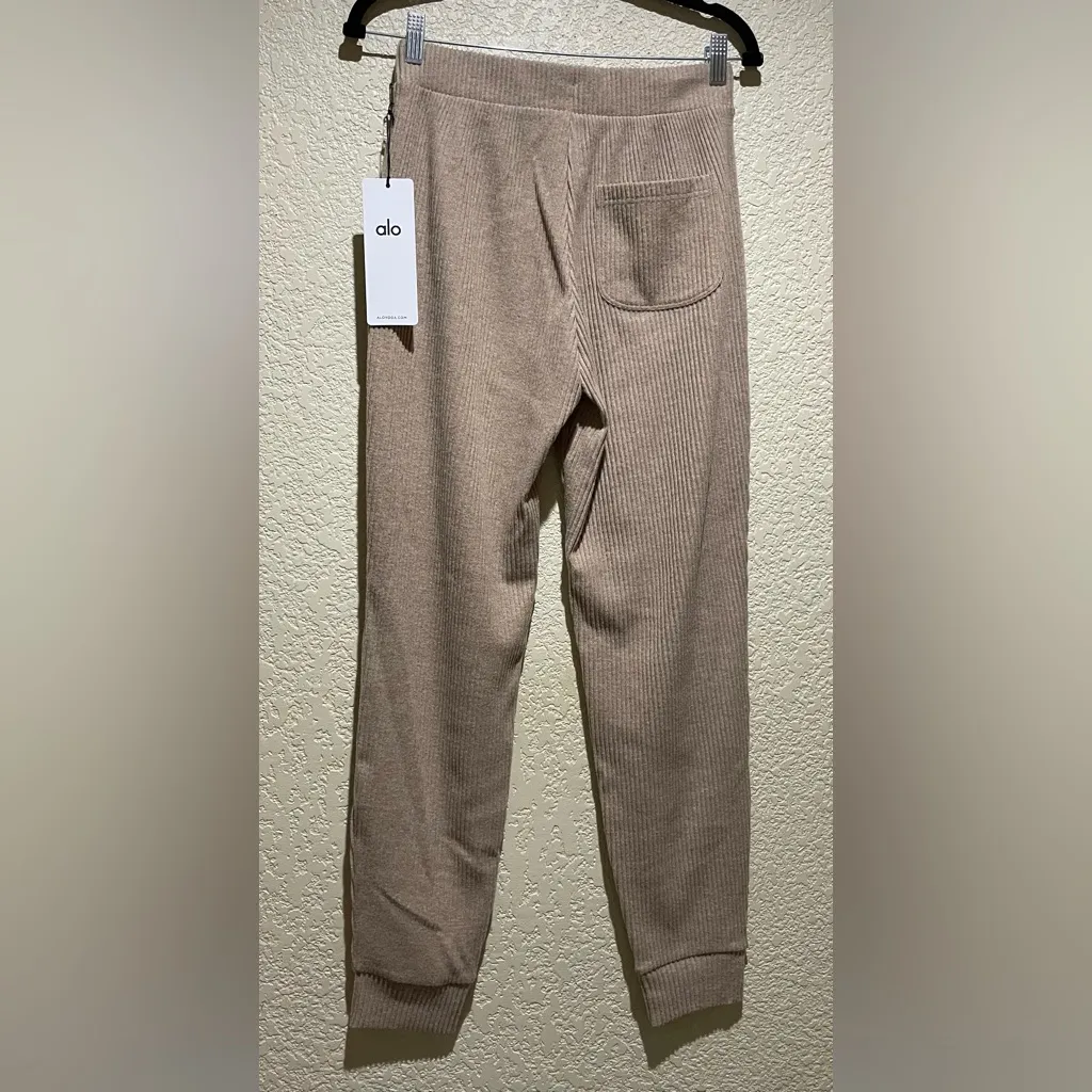 ALO Yoga Muse Sweatpants Joggers Ribbed in Gravel Heather Color Size S - Image 5