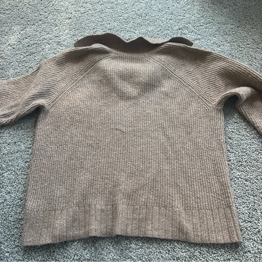 American Eagle Tan Knit Collared Sweater Size Extra Small - Image 6