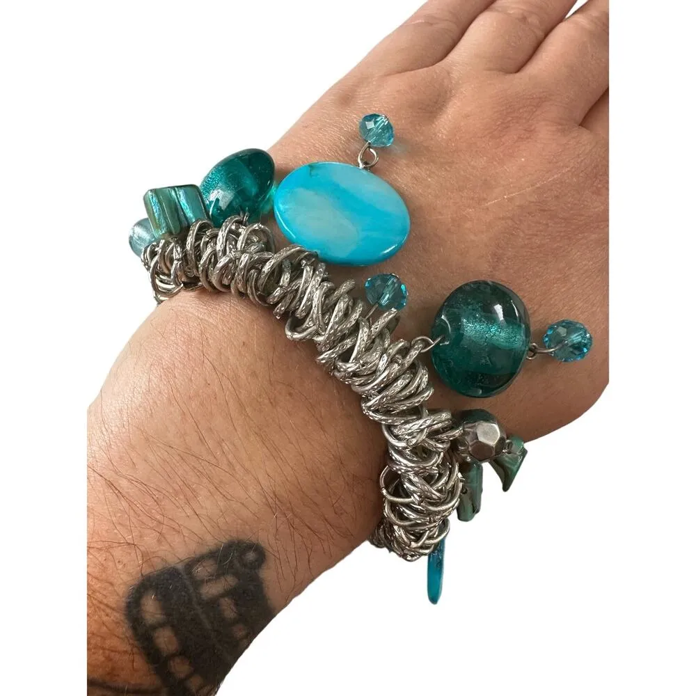 Blue Glass Bead and Shell Stretch Bracelet - Image 5
