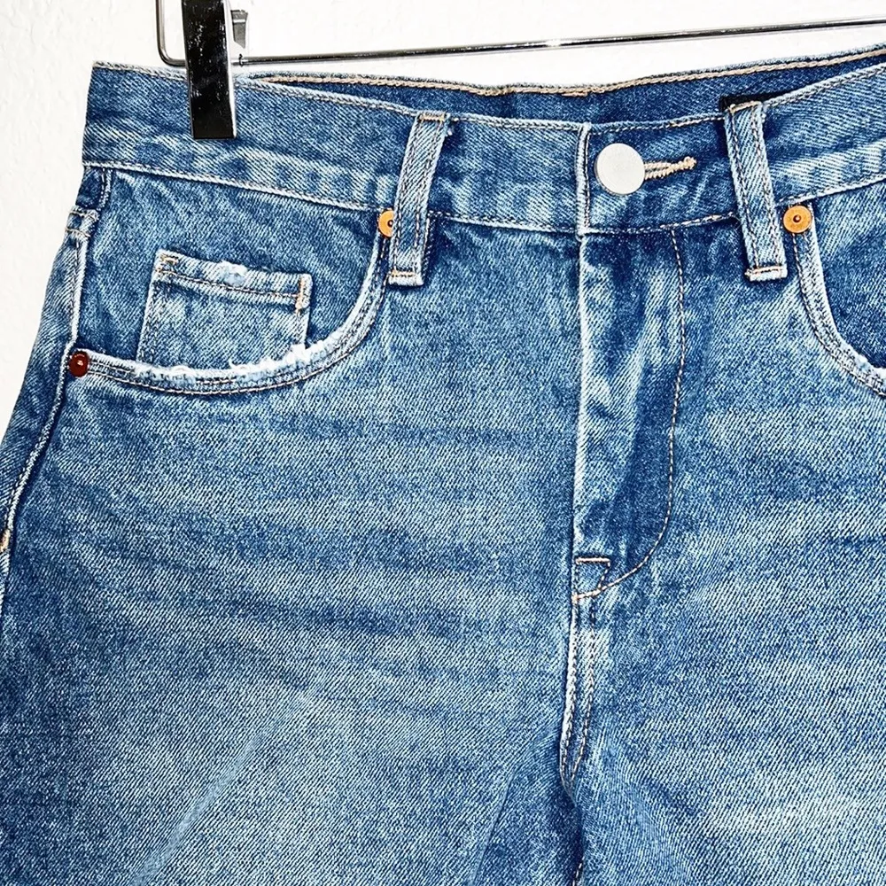 BlankNYC The Perry High Rise 100% Cotton Jean Shorts - Image 3