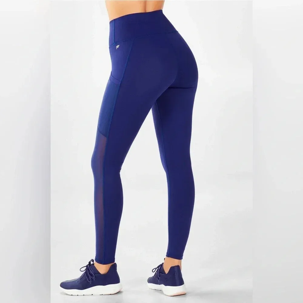 Fabletics On-The-Go PowerHold® High-Waisted Legging Sold Out! - Image 3