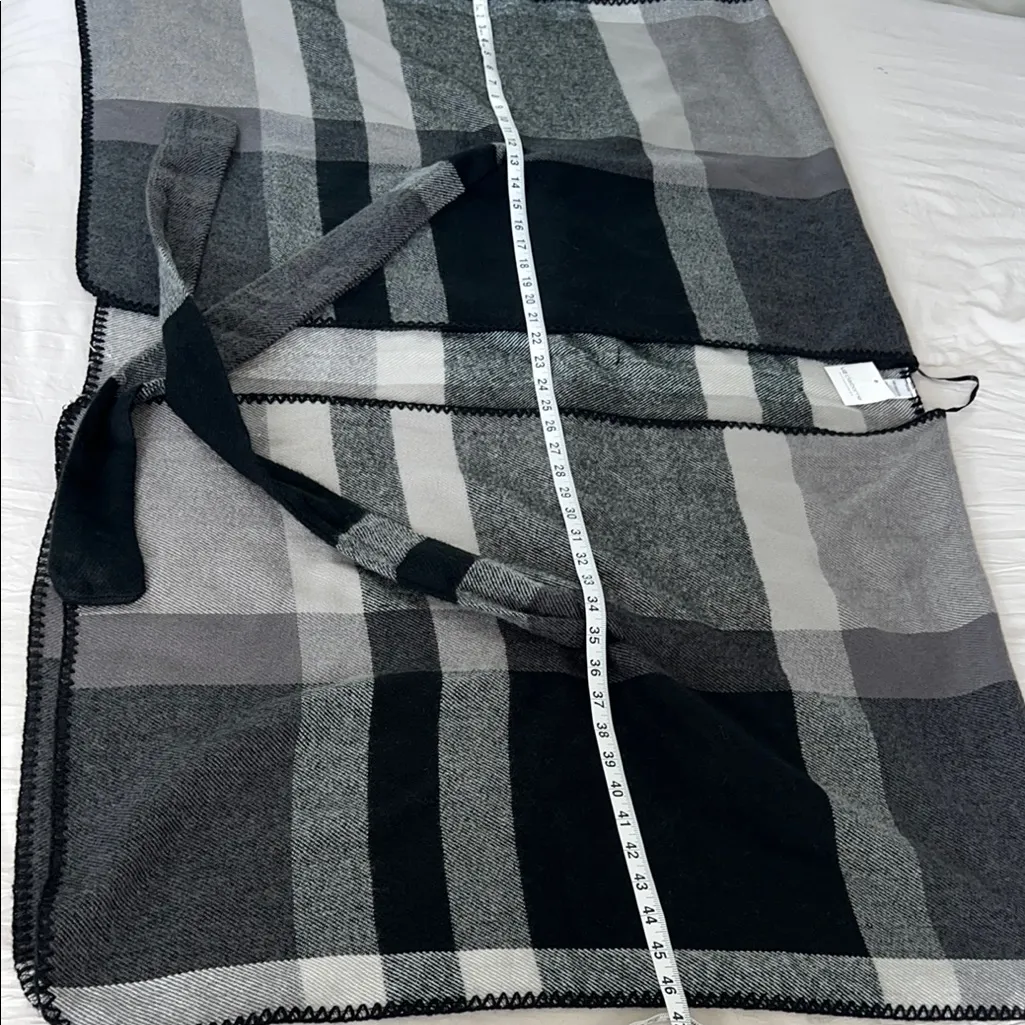 Liz Claiborne TOP - Plaid to Tweed Wrap
‎ Poncho  One Size - Image 5
