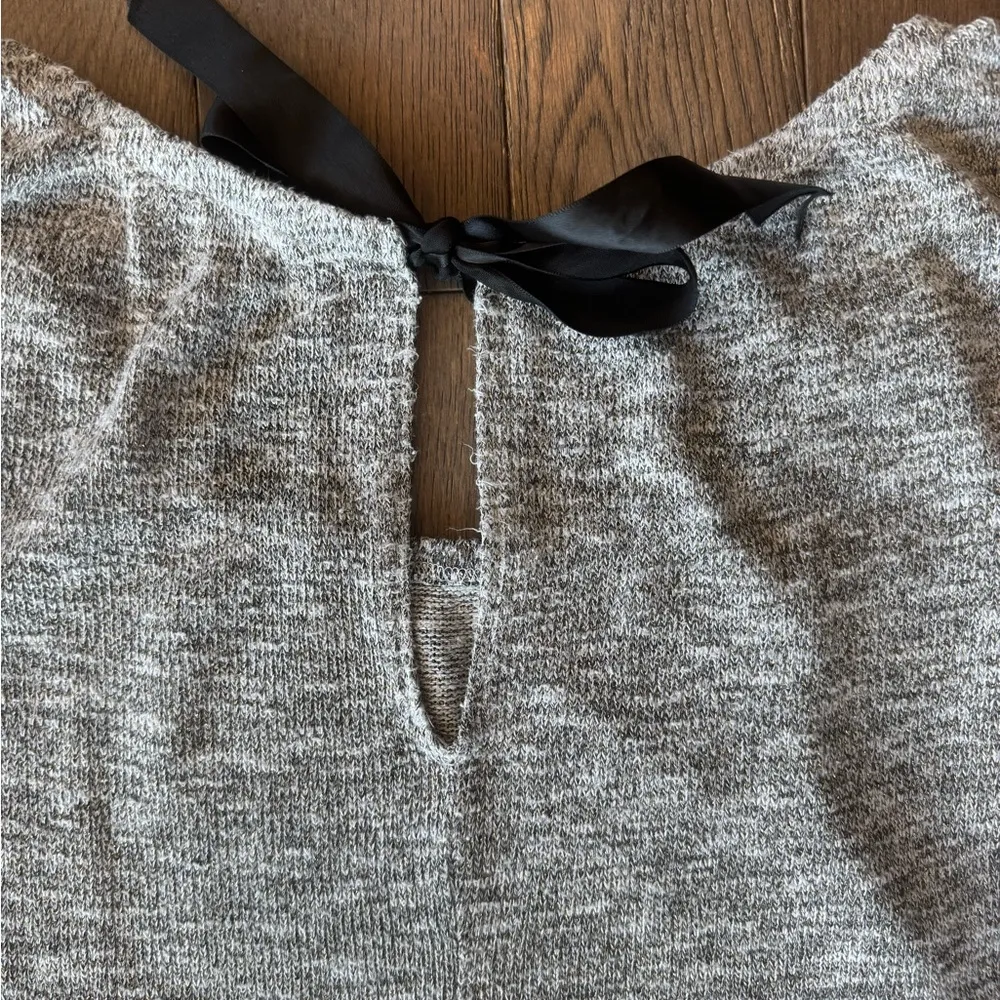 Julie's Closet Gray and Black Dolman Sleeve Graphic Blouse - Image 4