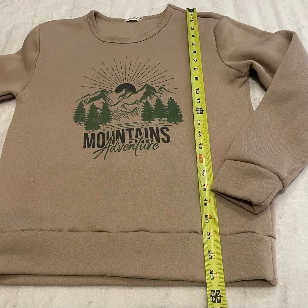 Vintage Outdoorsy Aesthetic Brown Crewneck – Size Small - Image 9