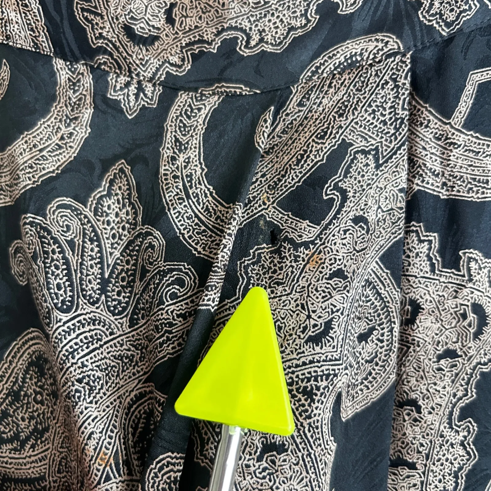 Vintage Women Pleated Silk Maxi Skirt 14 Black Gold Paisley Whimsigoth - Image 7