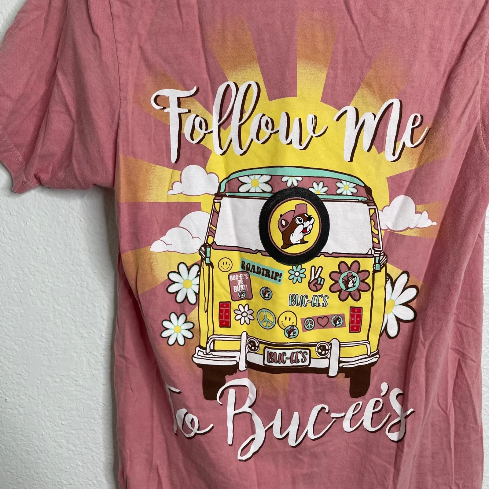 Bucees Graphic T Shirt Pink Short Sleeve Roadtrip Van Graphic Tee Women's Size S - Image 3