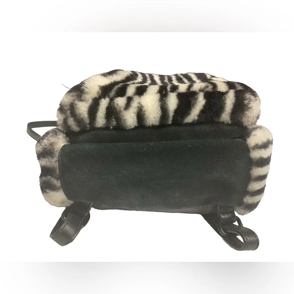 UGG AUSTRALIA SUEDE With Leopard‎ Print fur Dannie BACKPACK - Image 6