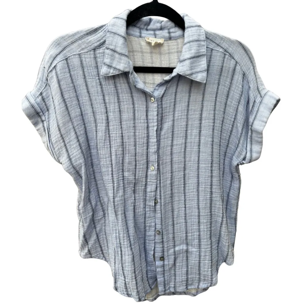 49. Hem & Thread Women’s Blue Striped Gauze Button Down Top – Size Medium - Image 2