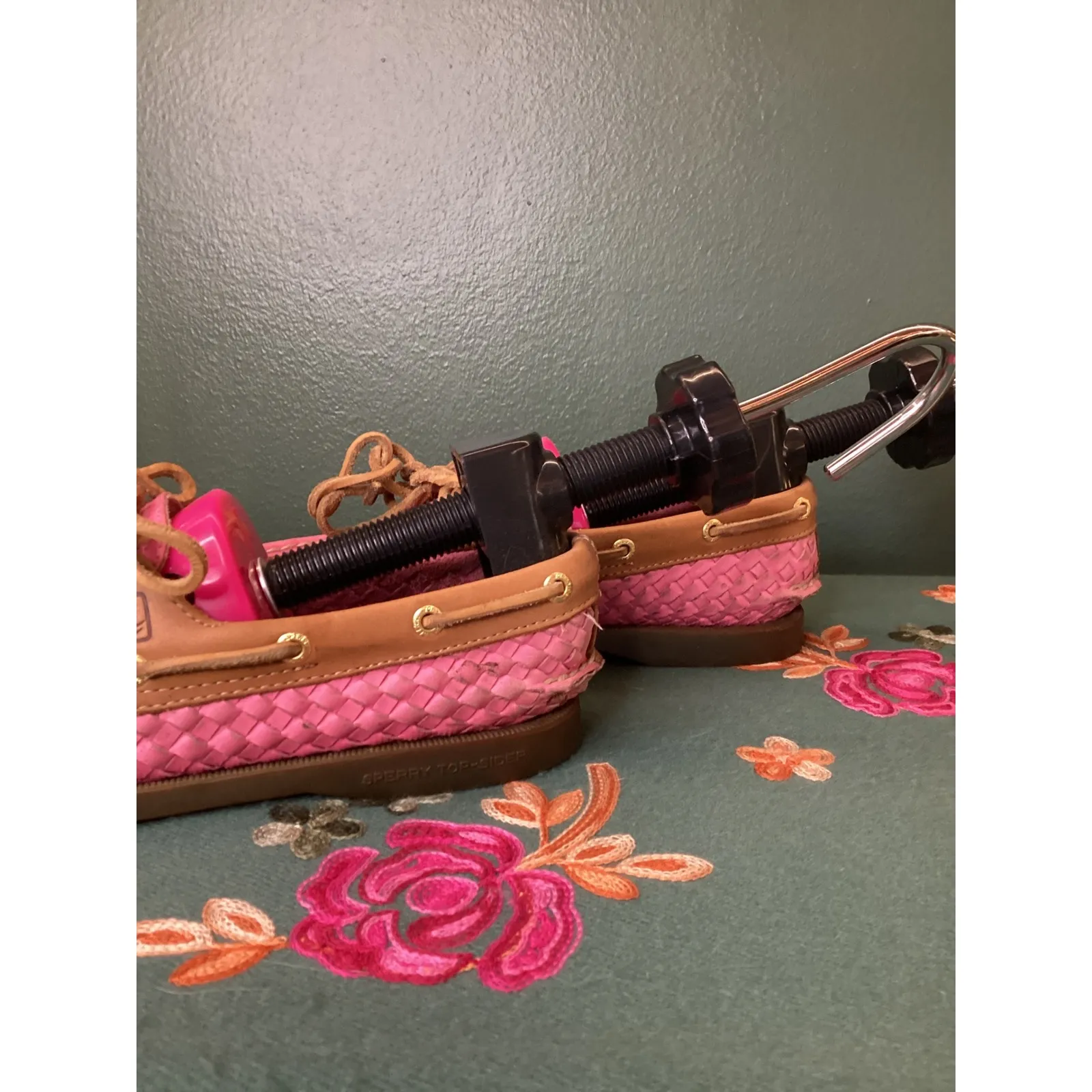 Sperry Top Sider Women's Pink Woven Leather Boat Shoes Size 6M - Image 4