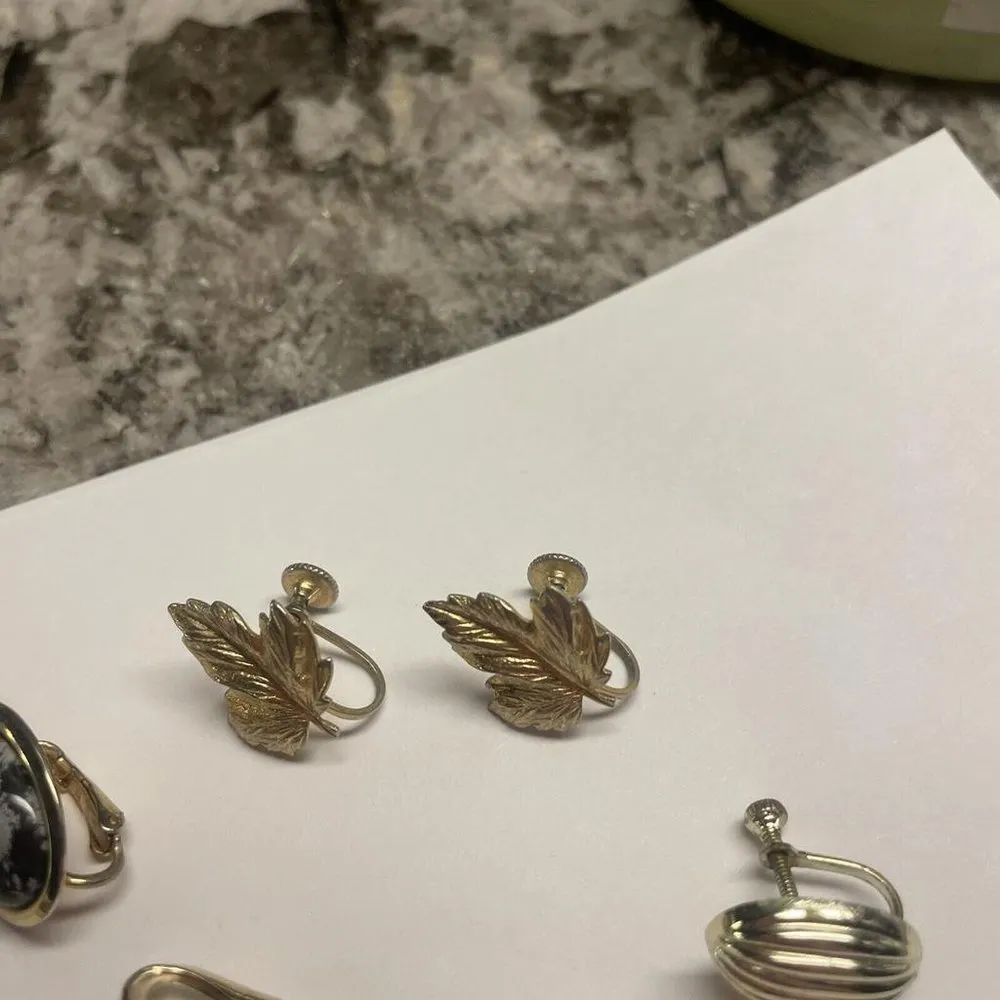 Lot Of 5 Vintage Clip - Image 2