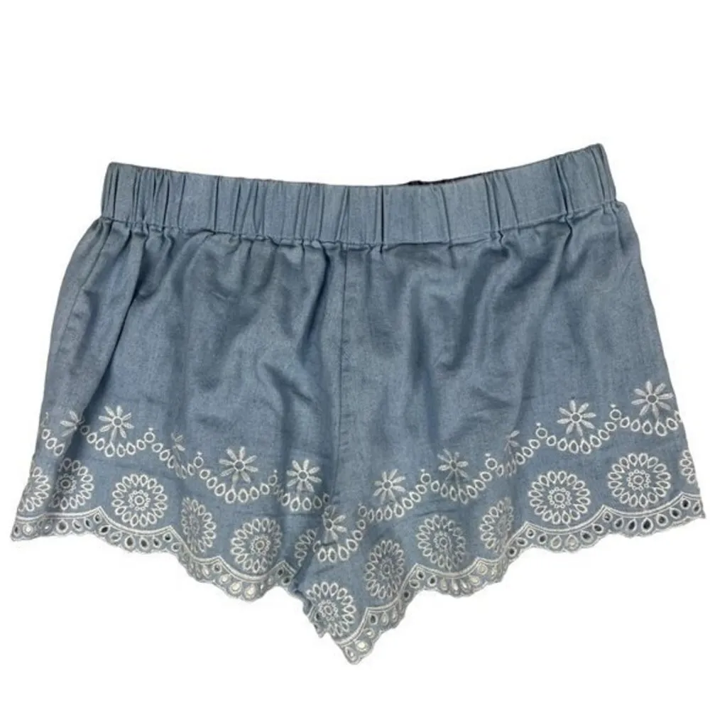 Alya Womens‎ Shorts Size S Chambray Embroidered Scalloped Hem Pull On - Image 2