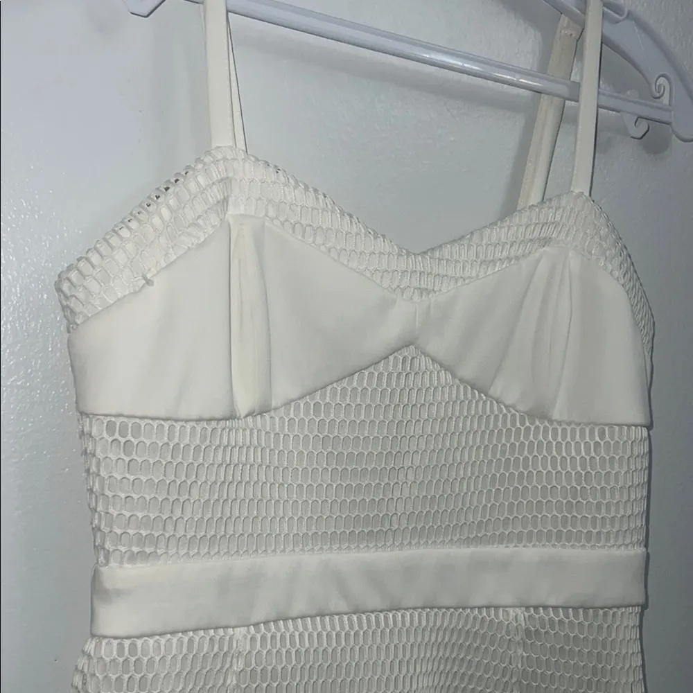 Gorgeous White Crochet Mesh Sleeveless Dress M - Image 2
