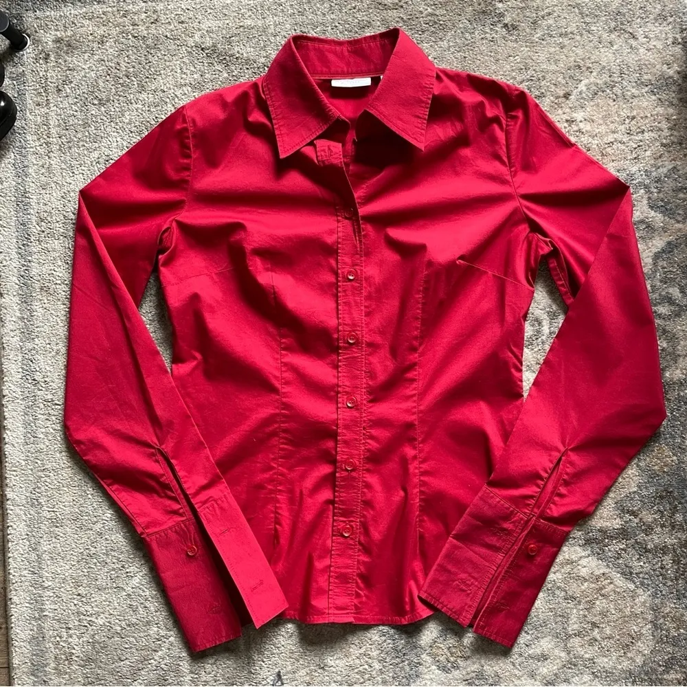 New York & Company Tailored Tight Fit Red Button Down Office Siren Shirt Small - Image 8