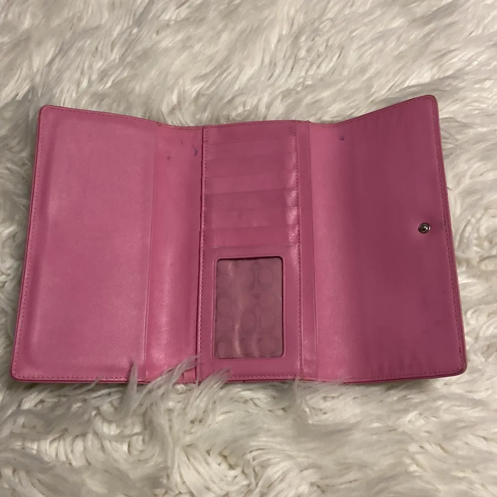 COACH Purple Leather Wallet used in good condition size in pictures - Image 3