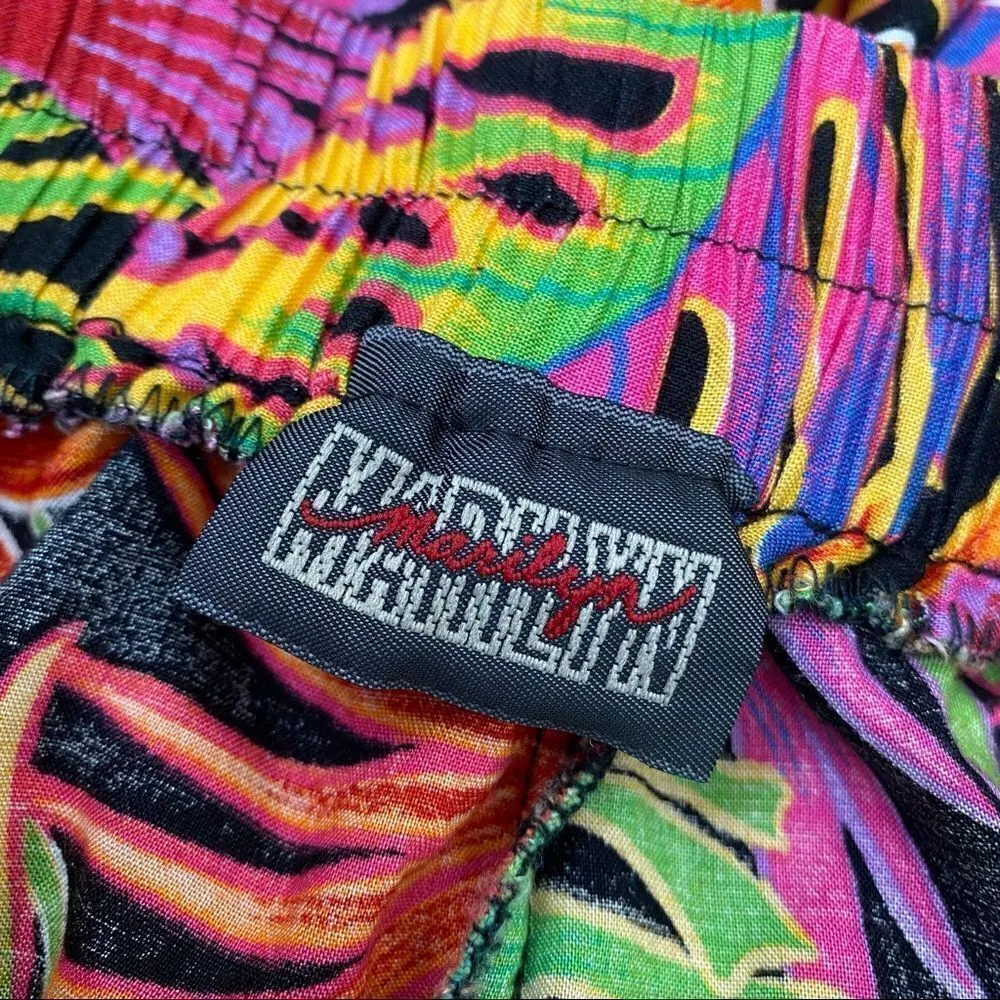 Marilyn Monroe Floral Vintage Wide Leg High-Waisted Shorts, Sz Small - Image 9