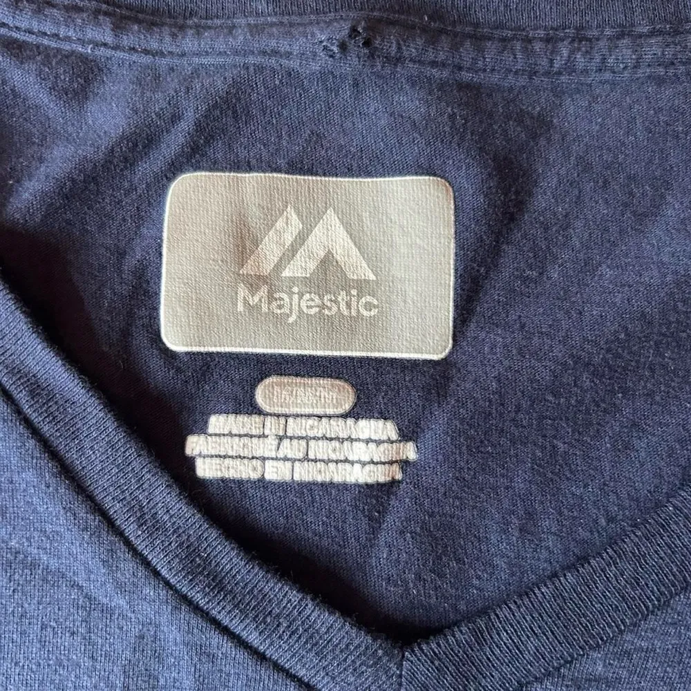 Patriotic Atlanta Braves V-Neck Tee – Women’s Majestic MLB Shirt - Image 5