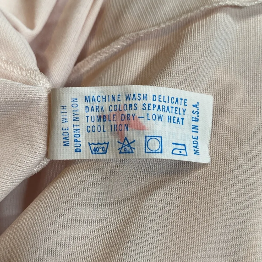 Vanity Fair Vintage  Pink Summer Robe - Image 7